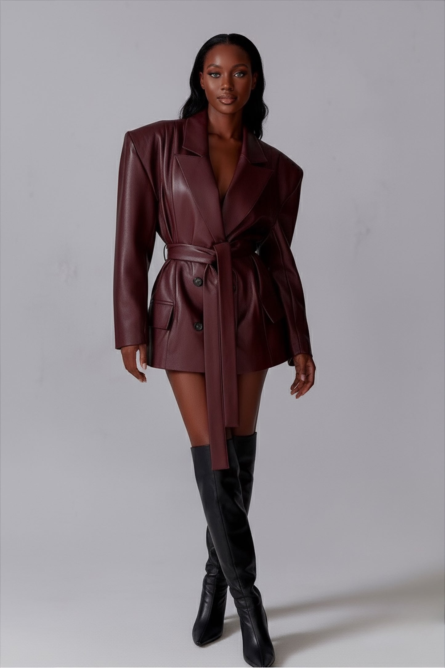 veste style blazer pour femme en similicuir bordeaux tendance