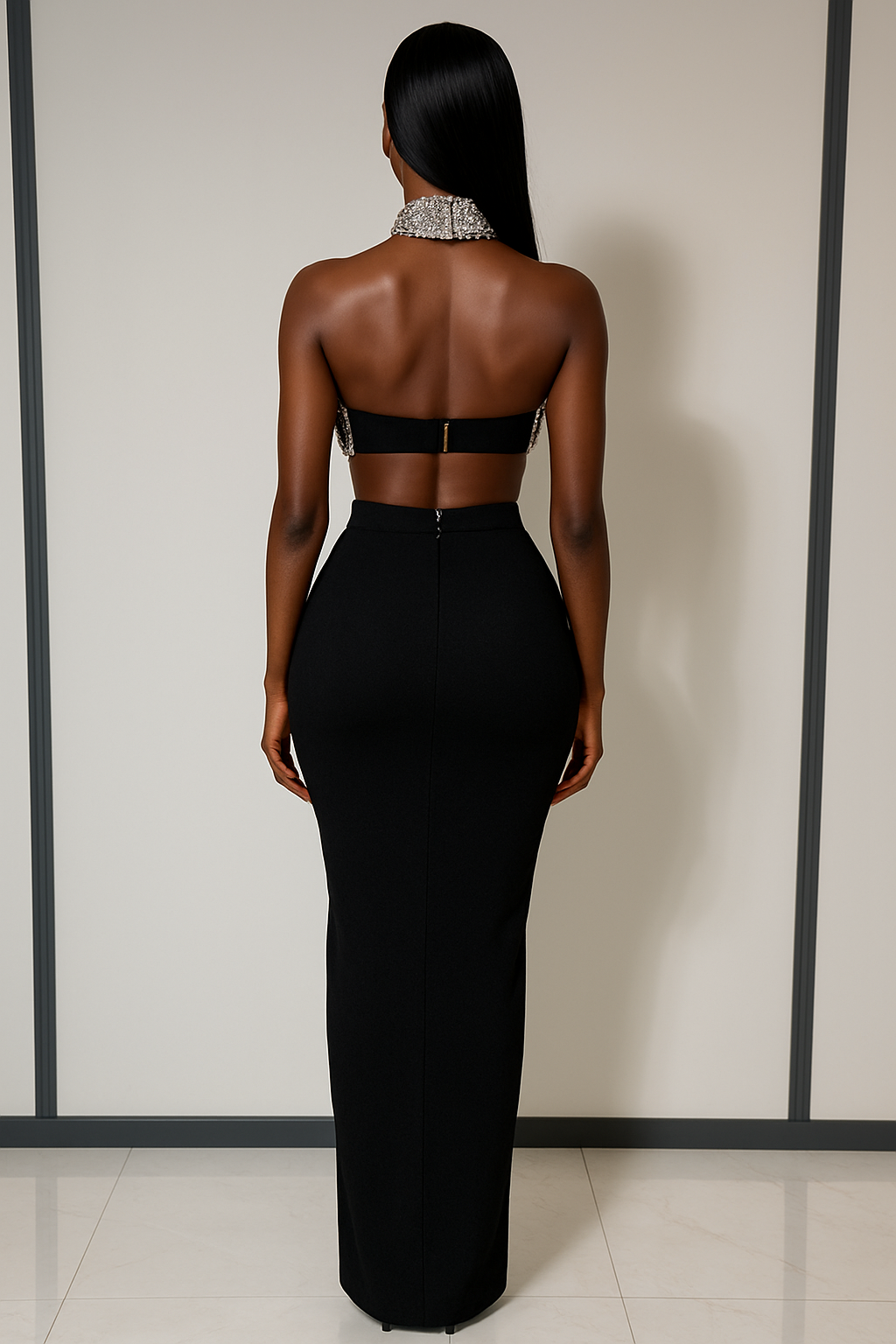 robe glamour longue noire à dos nu haut orné de strass matière bandage haute qualité
