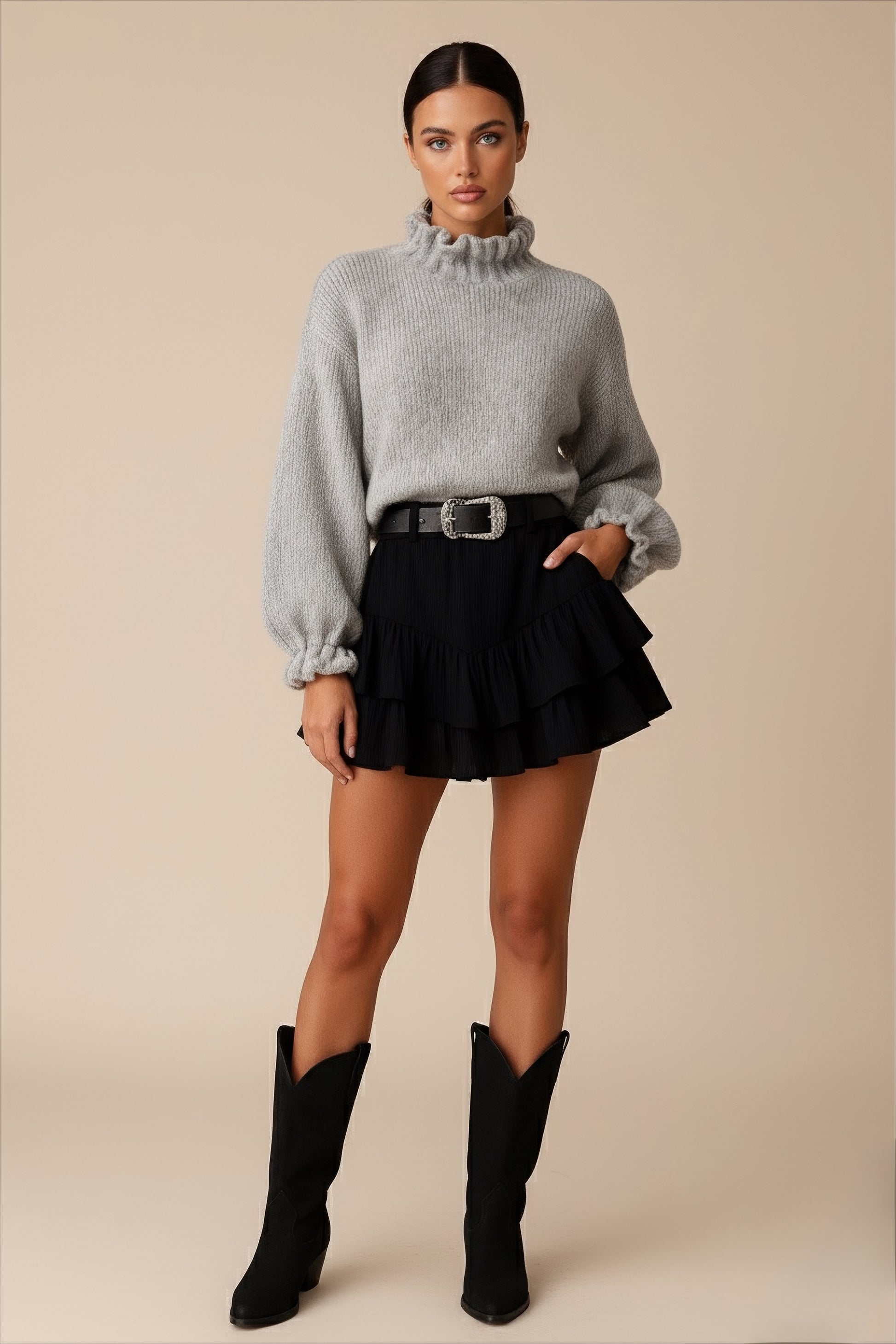 pull pour femme oversize gris avec manches large à volant et col à volant 