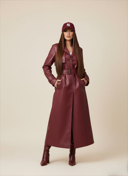 Trench long femme en similicuir bordeaux avec ceinture assortis 