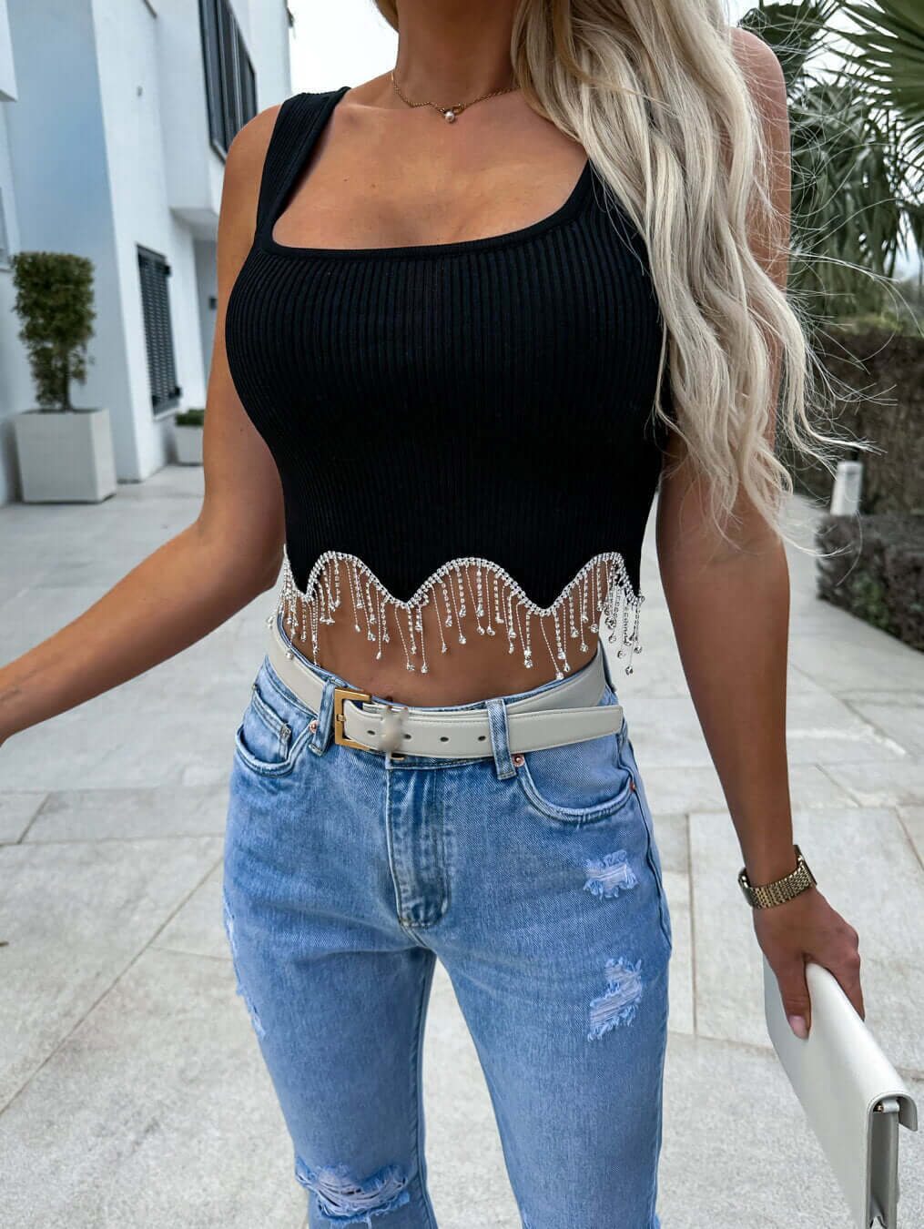 crop-top-femme-manches-courtes-a-strass-noir