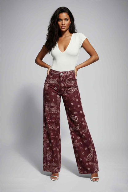 jean large pour femme couleur bordeaux imprimé bandana 