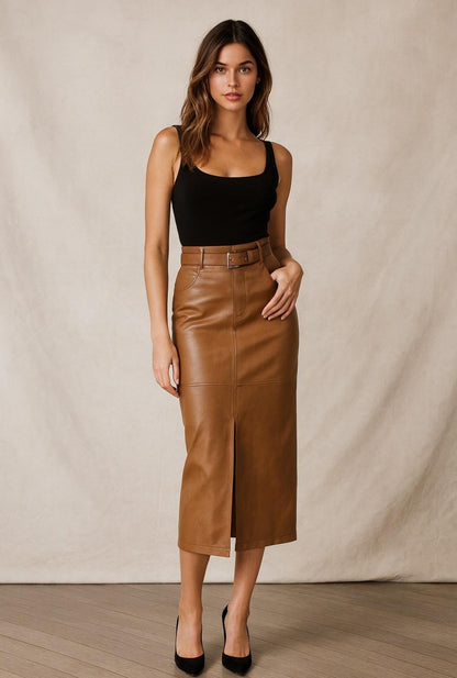 jupe pour femme en similicuir camel avec fente devant 