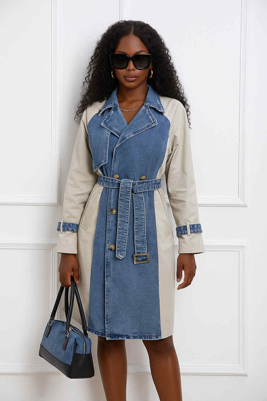 trench en jeans bi matière bleu et beige pour femme coupe cintré mi long  