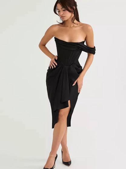 Robe femme en satin noir asymétrique