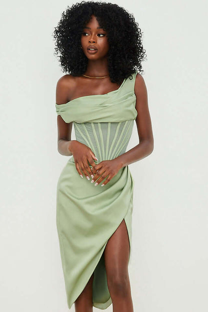 Robe femme en satin verte menthe asymétrique